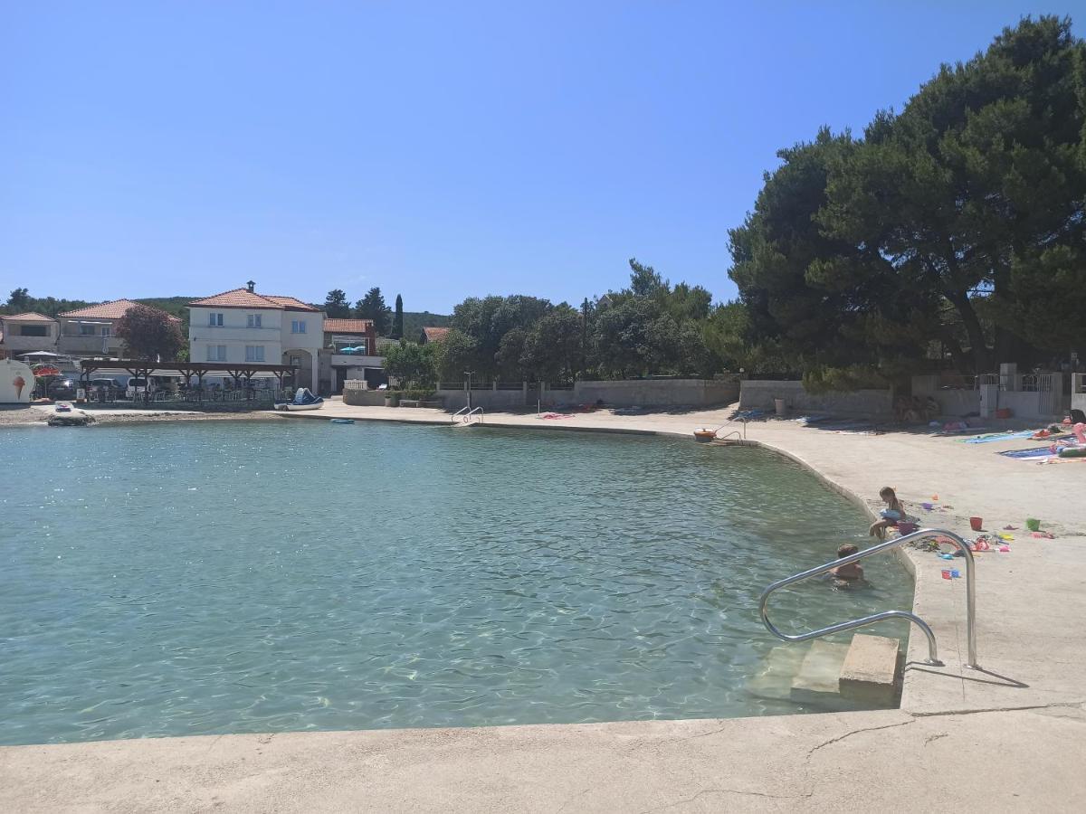 Apartments Kornati Ждрелац Экстерьер фото